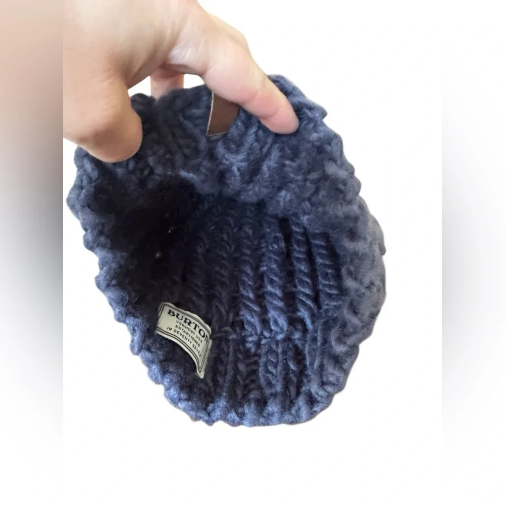 Burton Women’s Kismet handknit beanie Blue